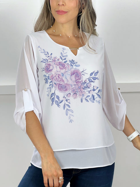 T224 Blusa blanca con estampado floral