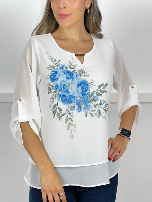 T224 Blusa blanca con estampado floral