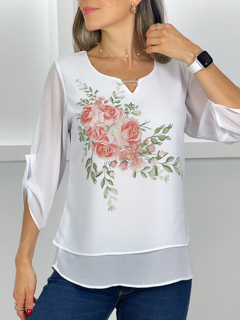 T224 Blusa blanca con estampado floral